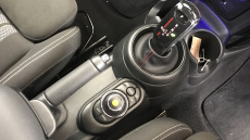 MINI Hatchback 2.0 Cooper S Sport 3dr [Comfort/Nav Pack] Petrol Hatchback